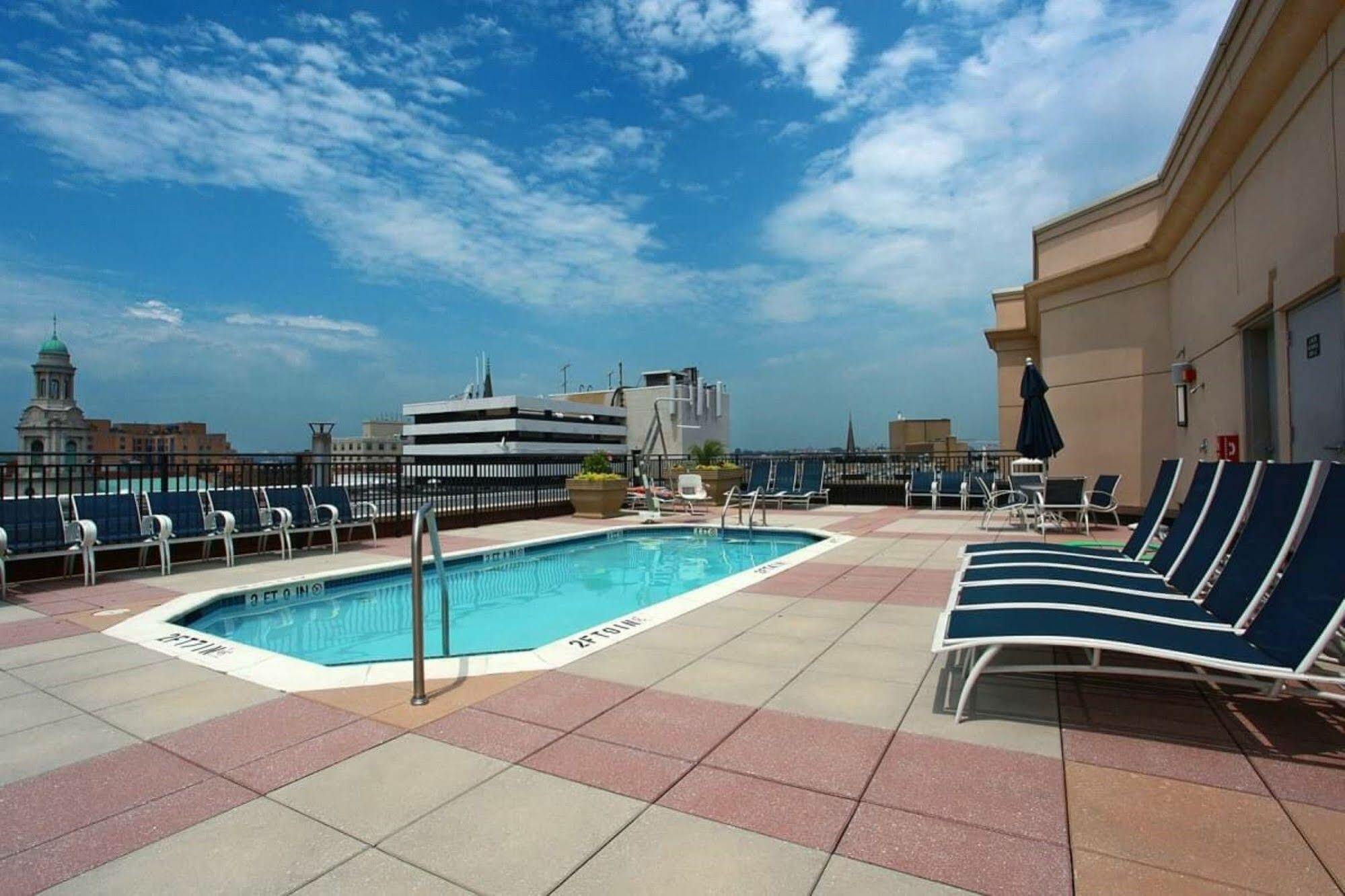 Global Luxury Suites At Thomas Circle Washington Exterior foto